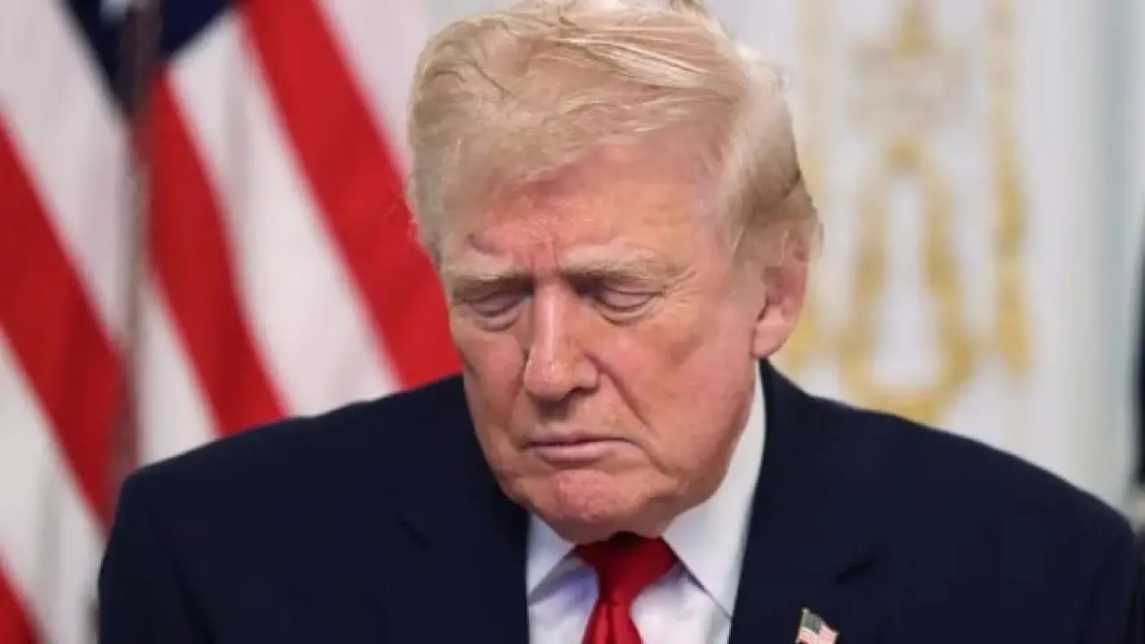 صدمة طبية.. حقيقة إصابة ترامب بجلطة دماغية تشعل الصراع مع البيت الأبيض