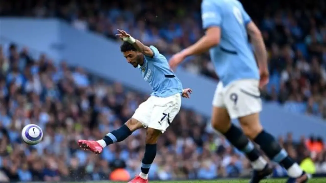 صراع هالاند يحسم المصير.. عمر مرموش يغادر الدوري الإنجليزي نحو وجهة غير متوقعة