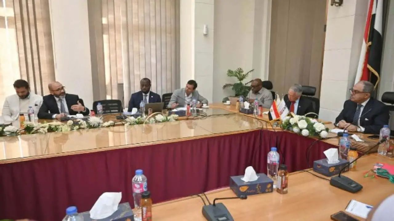 قلب أفريقيا النابض.. مركز فاكسيرا للأبحاث الإكلينيكية يبدأ مهمة إنقاذ القارة السمراء