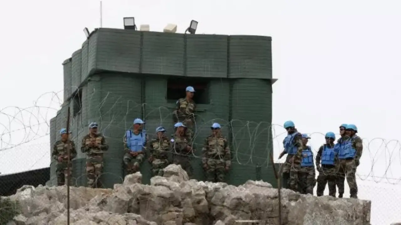 قوات اليونيفيل تحت القصف.. مسيرة إسرائيلية تستهدف موقعاً حساساً في بلدة العديسة