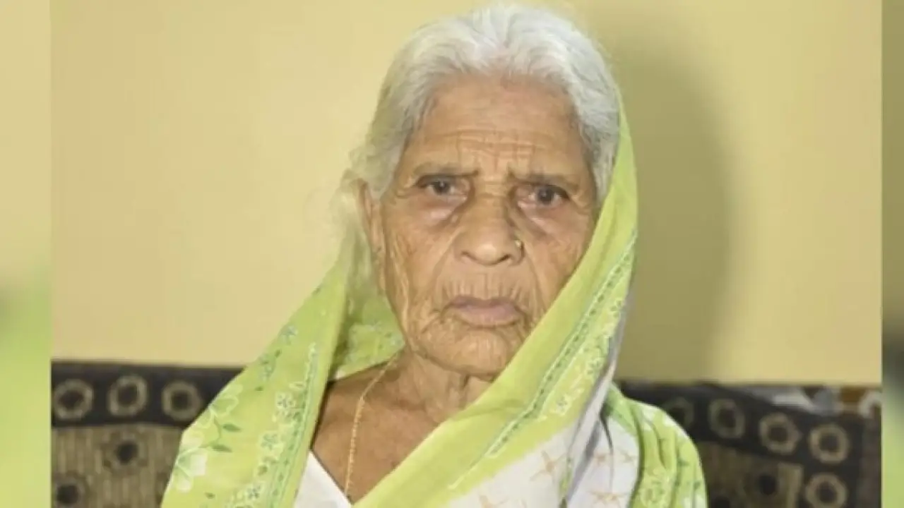 معجزة في الهند.. مسنة تعود للحياة وسط احتفالات ميلادها وتصدم الجميع