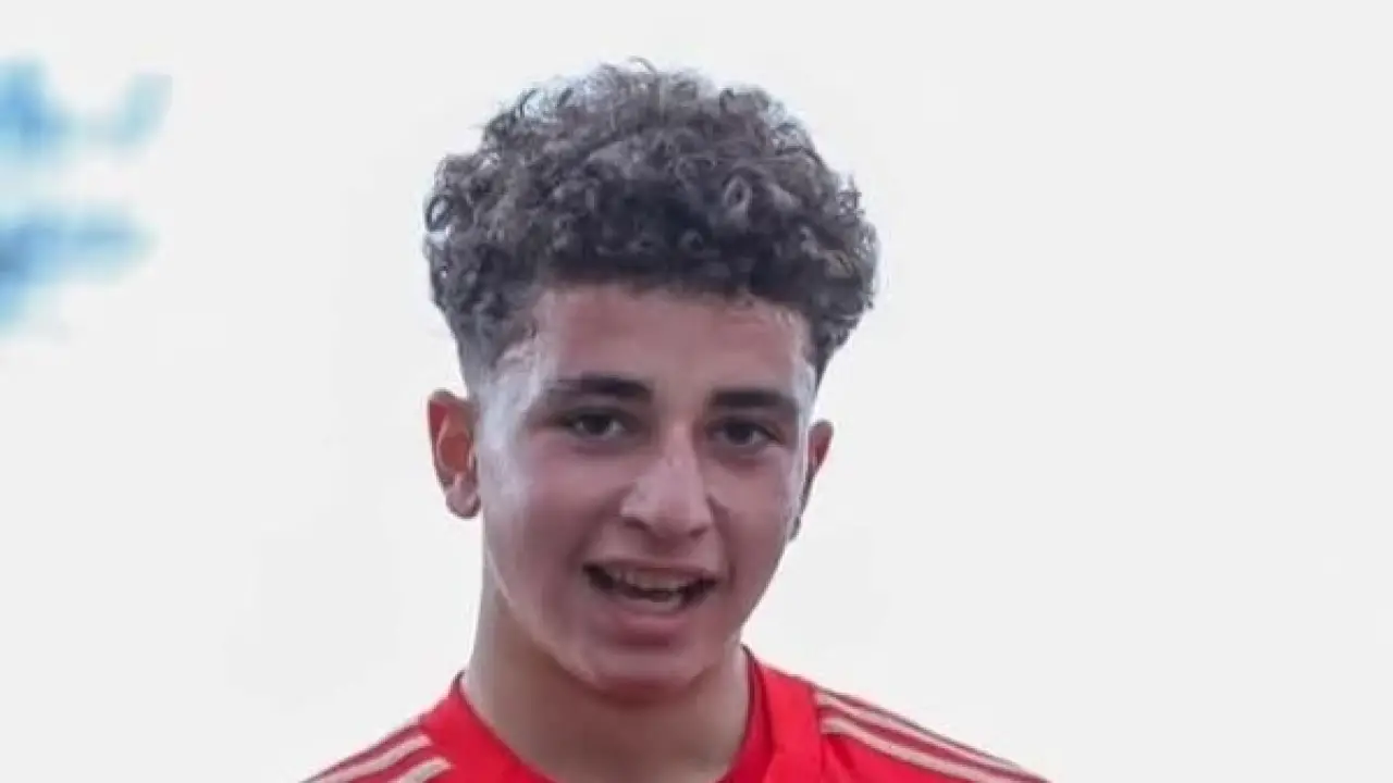 موهبة الأهلي.. بلال عطية يطير إلى ألمانيا لحسم مستقبله في الملاعب الأوروبية