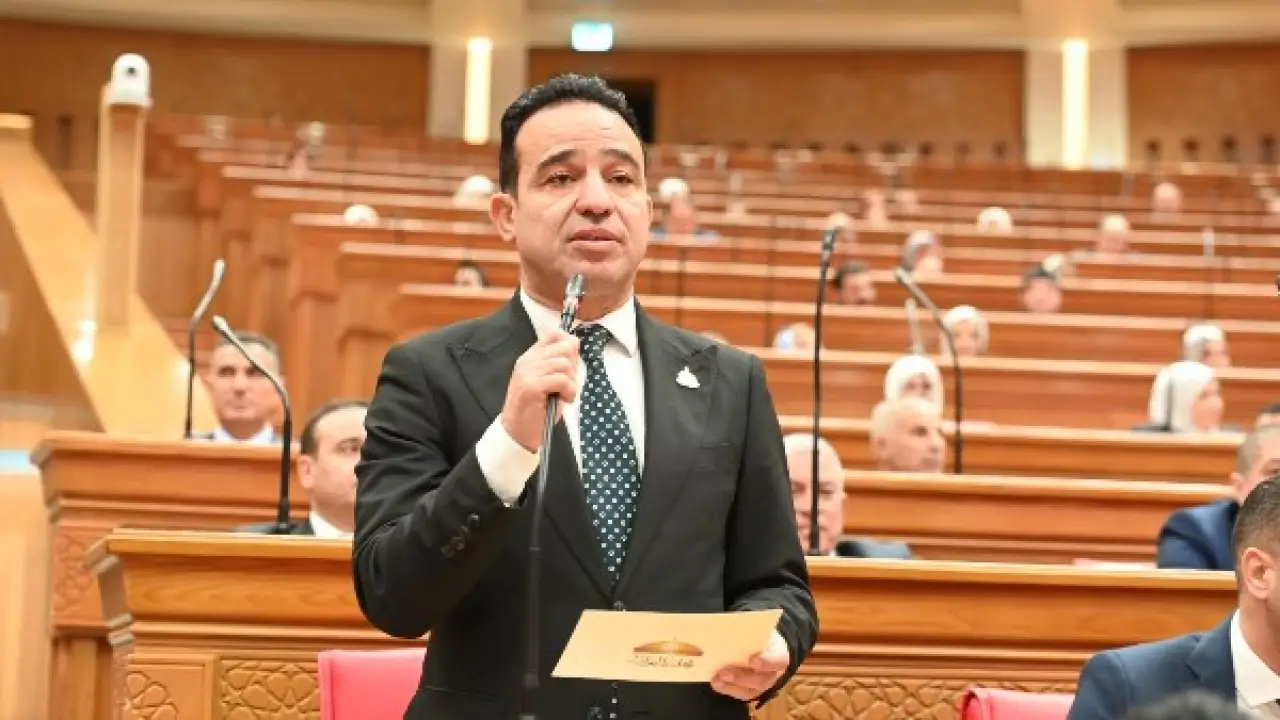 نقلة تاريخية.. تحرك برلماني يكشف كواليس تشغيل أضخم محطة حاويات بميناء السخنة