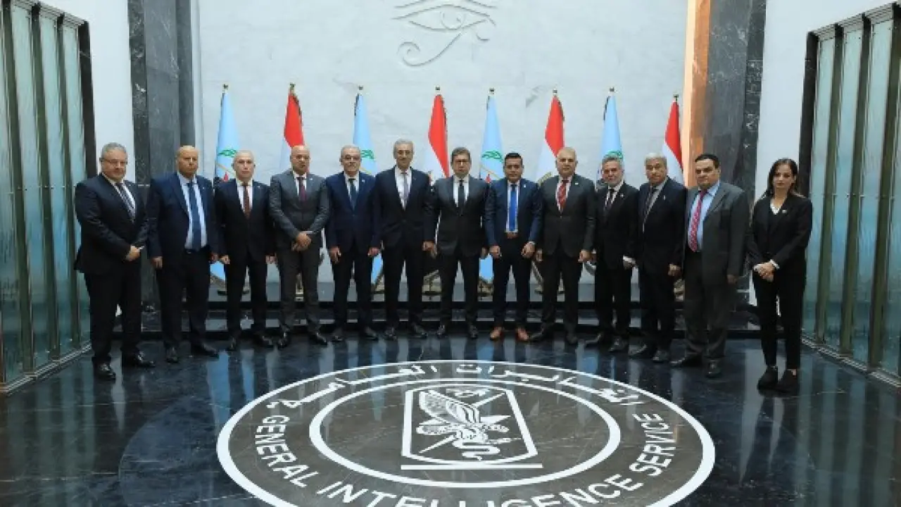 إدارة قطاع غزة.. رئيس المخابرات المصرية يحسم الجدل بشأن مستقبل اللجنة في 2026