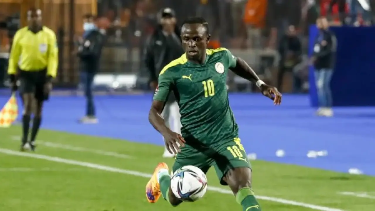 اعتزال ساديو ماني.. مدرب السنغال يكسر صمته بتصريحات نارية تزلزل الوسط الرياضي الأفريقي