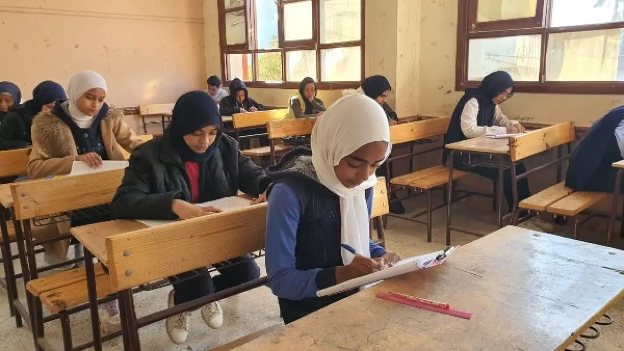 الشهادة الإعدادية 2026.. لجان المحافظات تشهد واقعاً غير متوقع في أول أيام الاختبارات