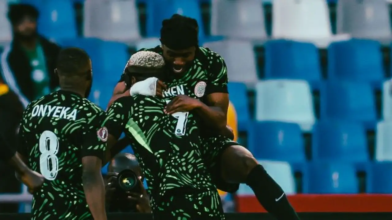بسبب "الغلابة".. تعليق ناري بعد إلغاء هدف نيجيريا يثير ضجة واسعة بالشارع الرياضي