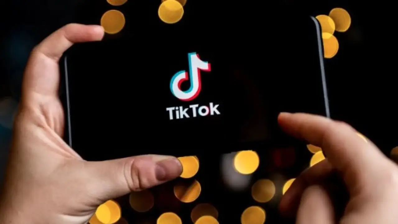 تحدي يزلزل يوتيوب.. تطبيق تيك توك الجديد ينهي عصر المسلسلات الطويلة التقليدية