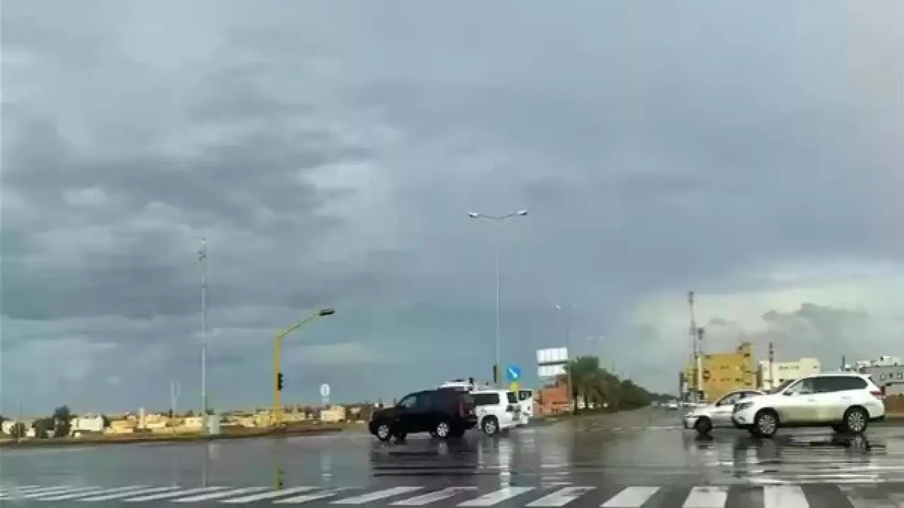 تحذير الأرصاد.. تقلبات جوية مفاجئة تضرب 5 مناطق وتعرقل حركة السير صباحاً