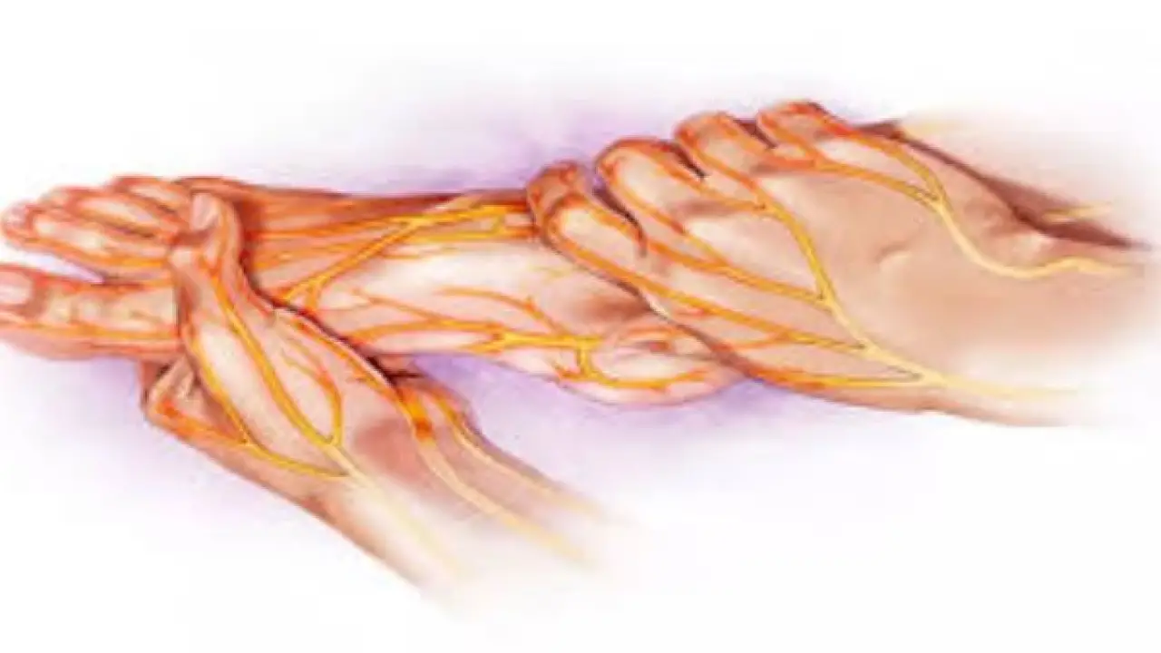 تحذير هيئة الدواء.. سحب تشغيلة من مسكن شهير يثير القلق في الصيدليات