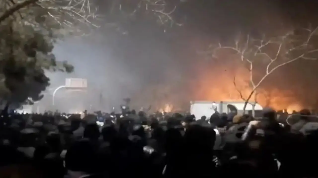 خطة سرية.. طهران تحول الإنترنت إلى امتياز حكومي يثير رعب ملايين الإيرانيين