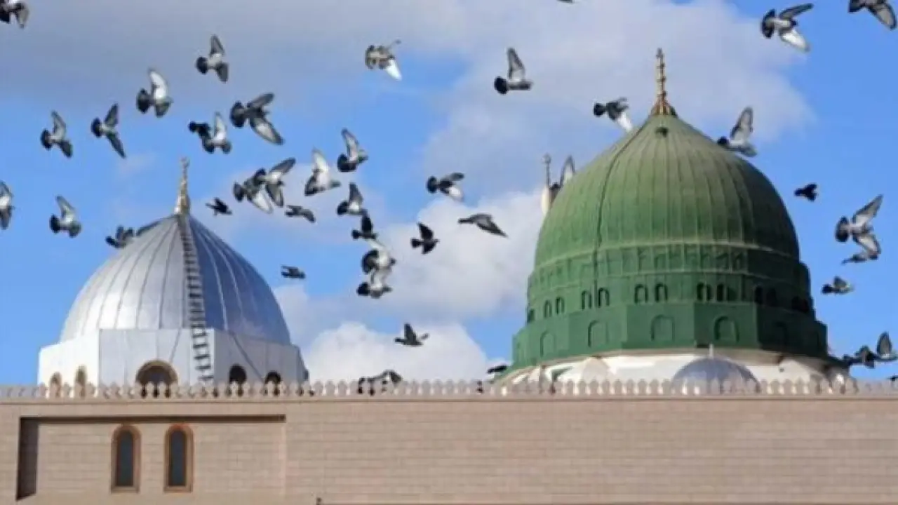 رحلة المعراج.. الإفتاء تحسم الجدل حول مراجعة النبي لربه في عدد الصلوات