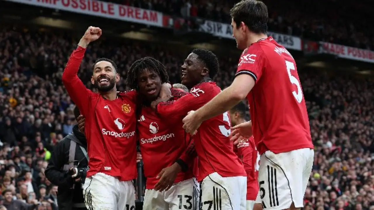 زلزال في مانشستر.. كاريك ينهي هيمنة السيتي ويقلب موازين القوى في الديربي الكبير