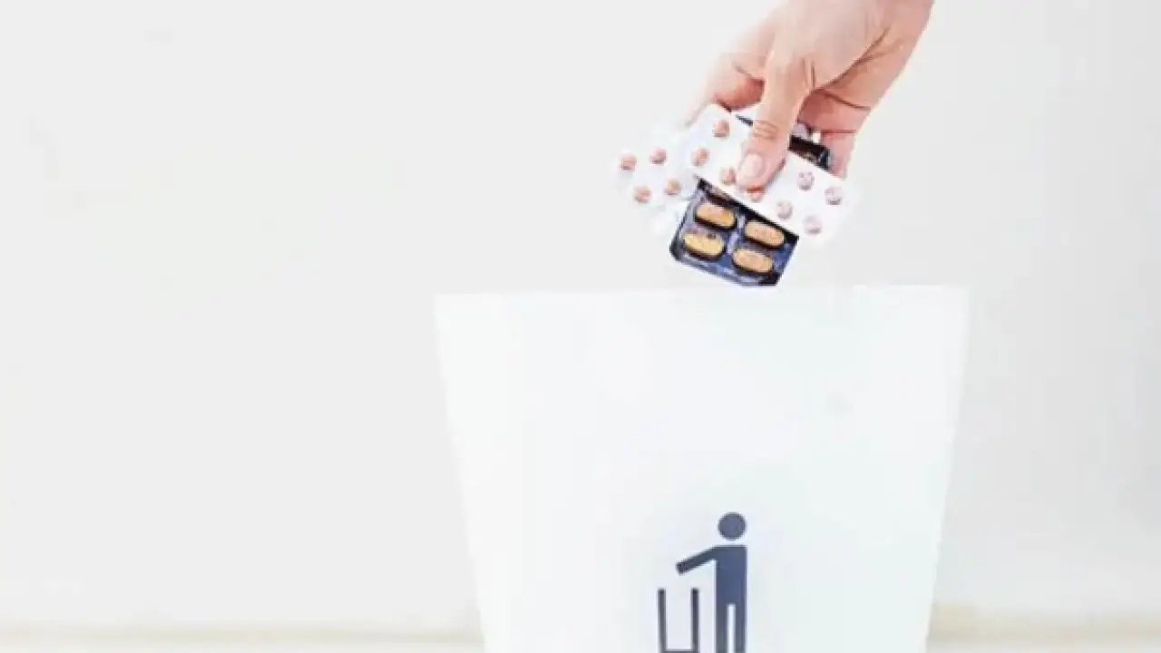 سم قاتل.. مخاطر كارثية تهدد حياتك عند تناول أدوية تجاوزت تاريخ صلاحيتها