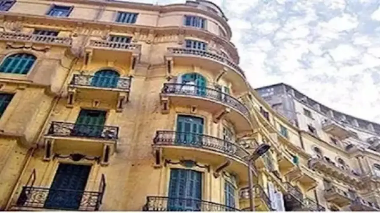 شقق بديلة للمستأجرين.. شروط قاسية تحرم آلاف الأسر من السكن الحكومي الجديد