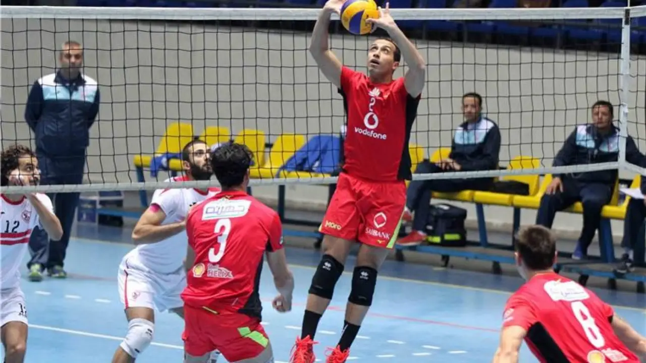 صِدام العمالقة.. مواجهات نارية تحسم مصير الكبار في ثاني أيام سوبر الطائرة