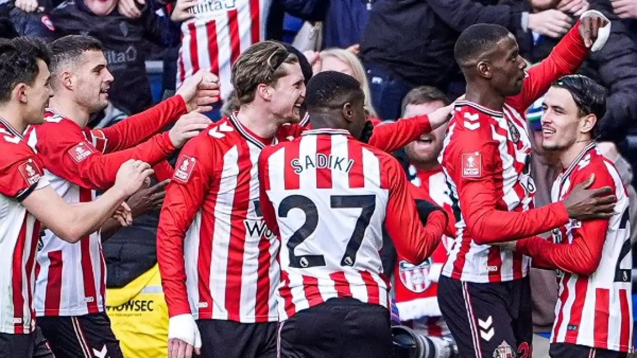 صراع القاع يشتعل.. نتائج دراماتيكية في الدوري الإنجليزي تقلب ترتيب المربع الذهبي وتصدم الكبار