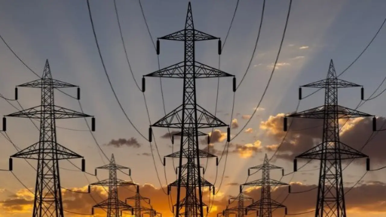 ظلام دامس في كفر الشيخ.. ساعات انقطاع الكهرباء تثير قلق أهالي منشية الجرايدة