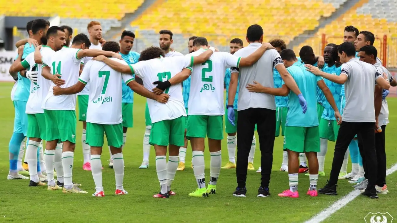 قرار حاسم في بورسعيد.. معسكر مغلق يجهز المصري لصدام الزمالك المرتقب بالدوري