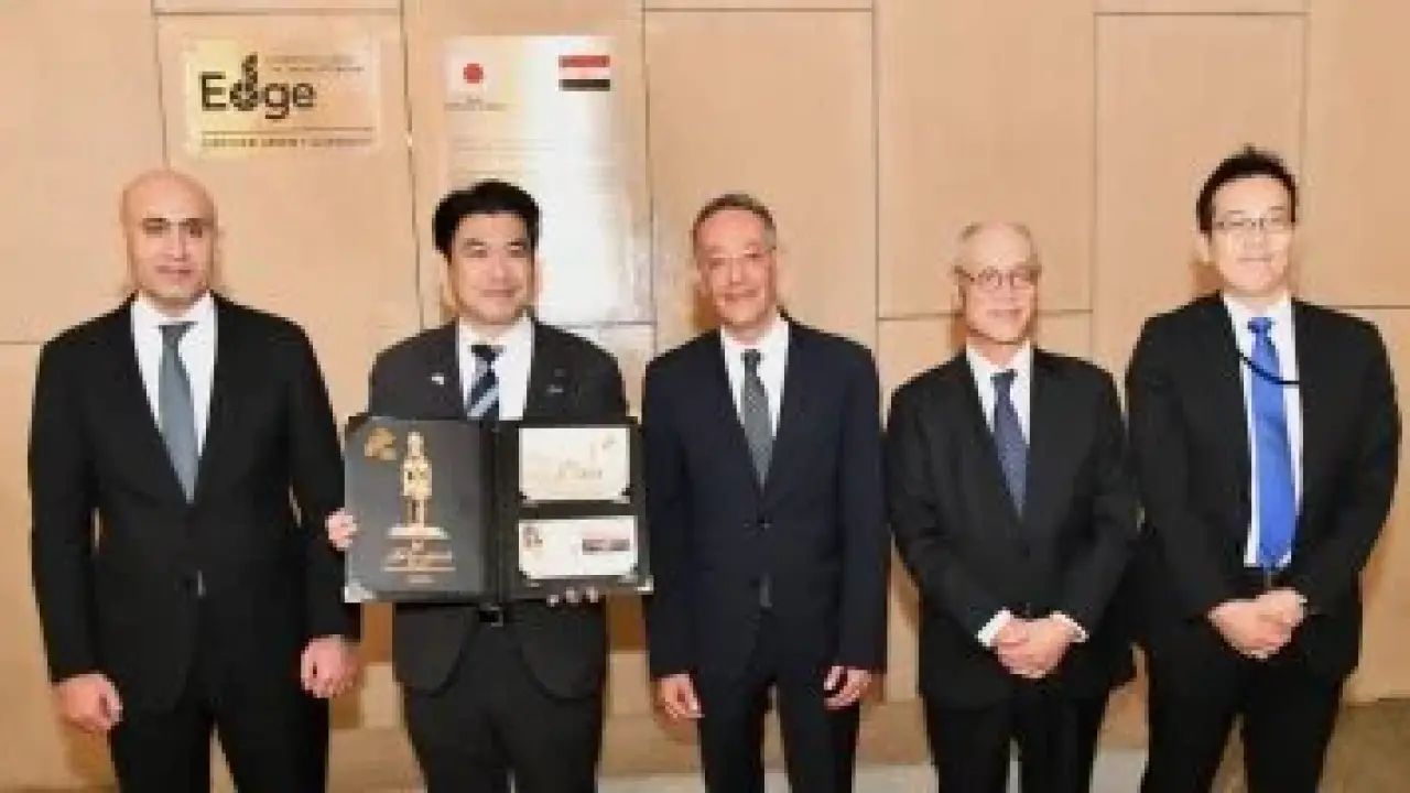 المتحف المصري الكبير.. جولة غامضة لوزير التعليم ونظيره الياباني تثير تساؤلات حول مستقبل المدارس