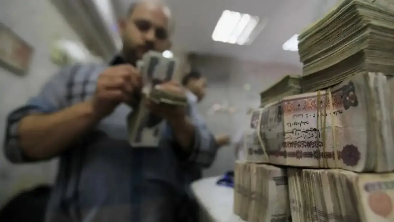 المعاش المبكر 2026.. تعديلات قانونية مفاجئة تمنع فئات وتمنح آلاف الموظفين فرصة التقاعد