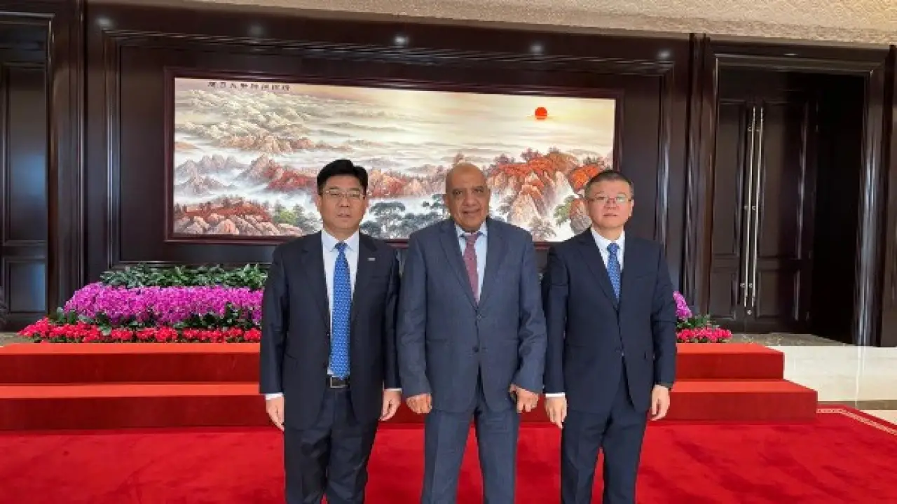 بوابة أوروبا الكهربائية.. تحالف مصري صيني يبدأ تنفيذ مشروع ضخم يغير موازين الطاقة