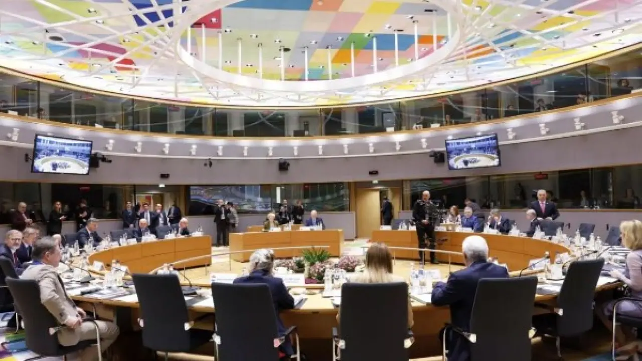 تهديدات ترامب لجرينلاند.. اجتماع أوروبي طارئ يحسم مصير القارة في مطلع 2026