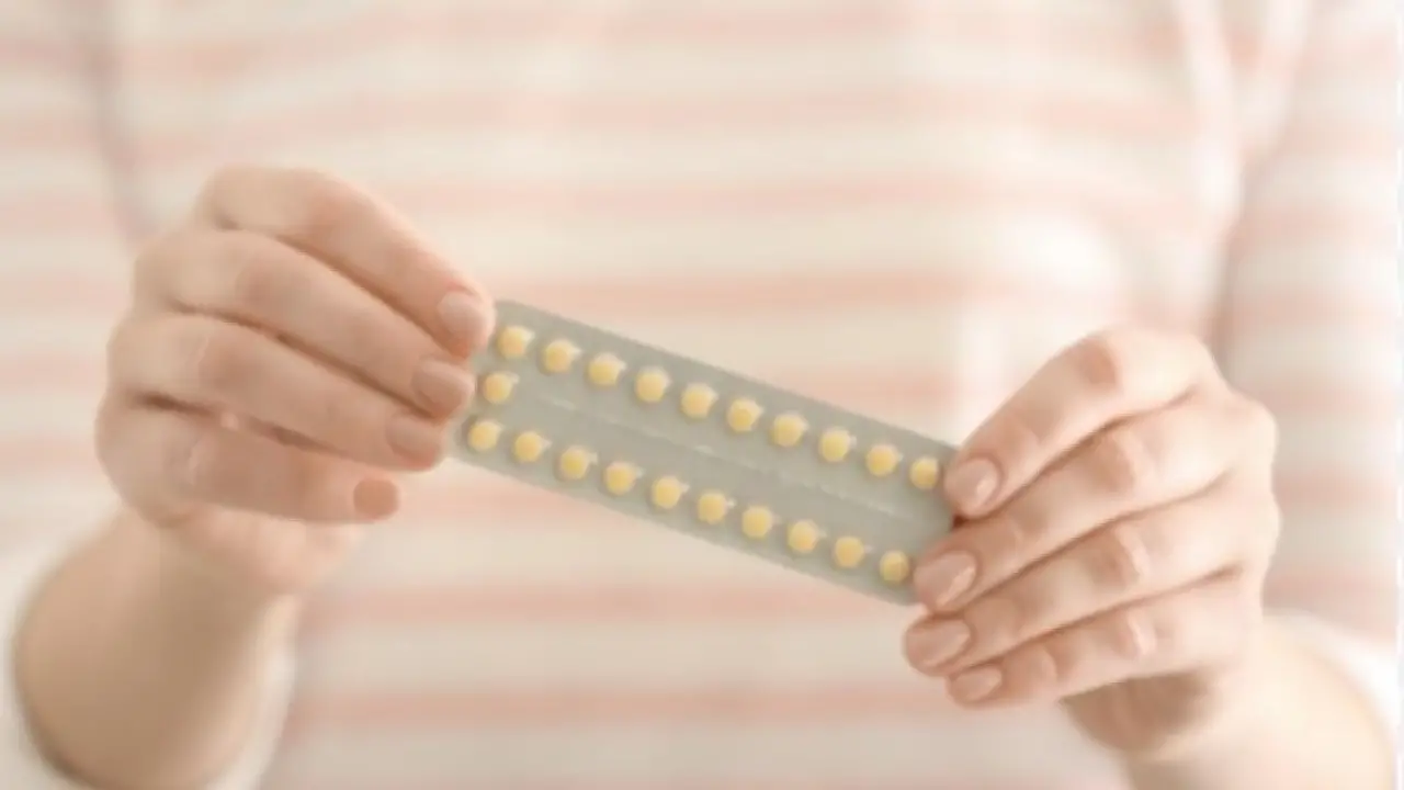 خطر يهدد السيدات.. أطعمة ومكملات شهيرة تبطل مفعول حبوب منع الحمل فجأة