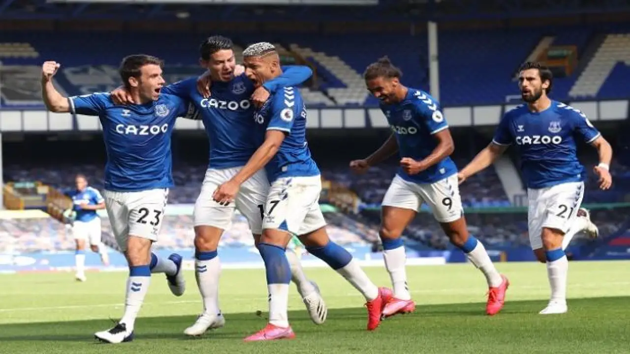 زلزال في البريميرليج.. إيفرتون يصعق أستون فيلا بنتيجة تقلب حسابات المربع الذهبي تماماً