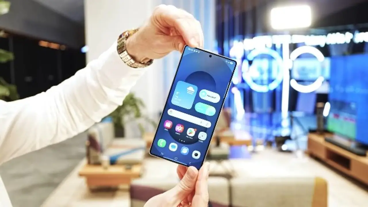 صدمة لعشاق سامسونج.. قرار مفاجئ ينهي مستقبل طراز Galaxy S26 المنتظر تماماً