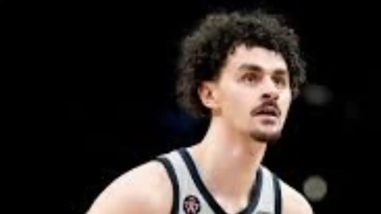 محترف أمريكا في الزمالك.. صفقة كبرى تحسم صراع العمالقة بملاعب السلة المصرية