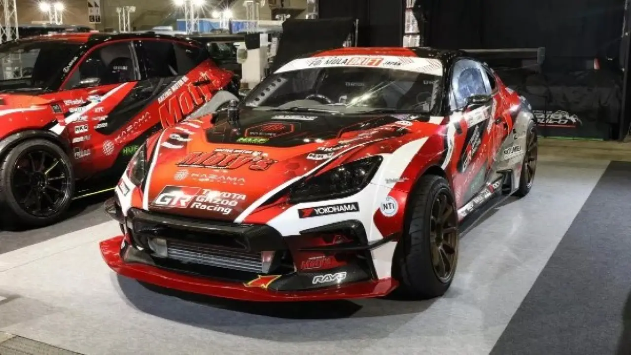 وحش لكزس الجديد.. محرك خارق بقوة 1000 حصان يزلزل عرش السيارات الرياضية