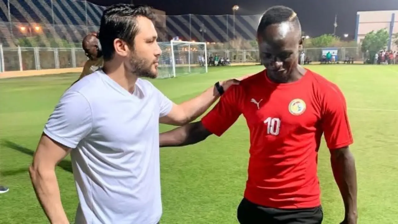 أحمد حسن يحسمها.. جائزة عالمية جديدة تضع ساديو ماني في مكانة استثنائية