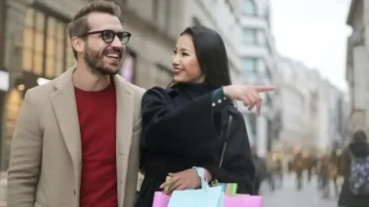 أرقام صادمة.. الرجال يتصدرون مشهد التسوق الأسري في مصر ويزيحون النساء عن العرش