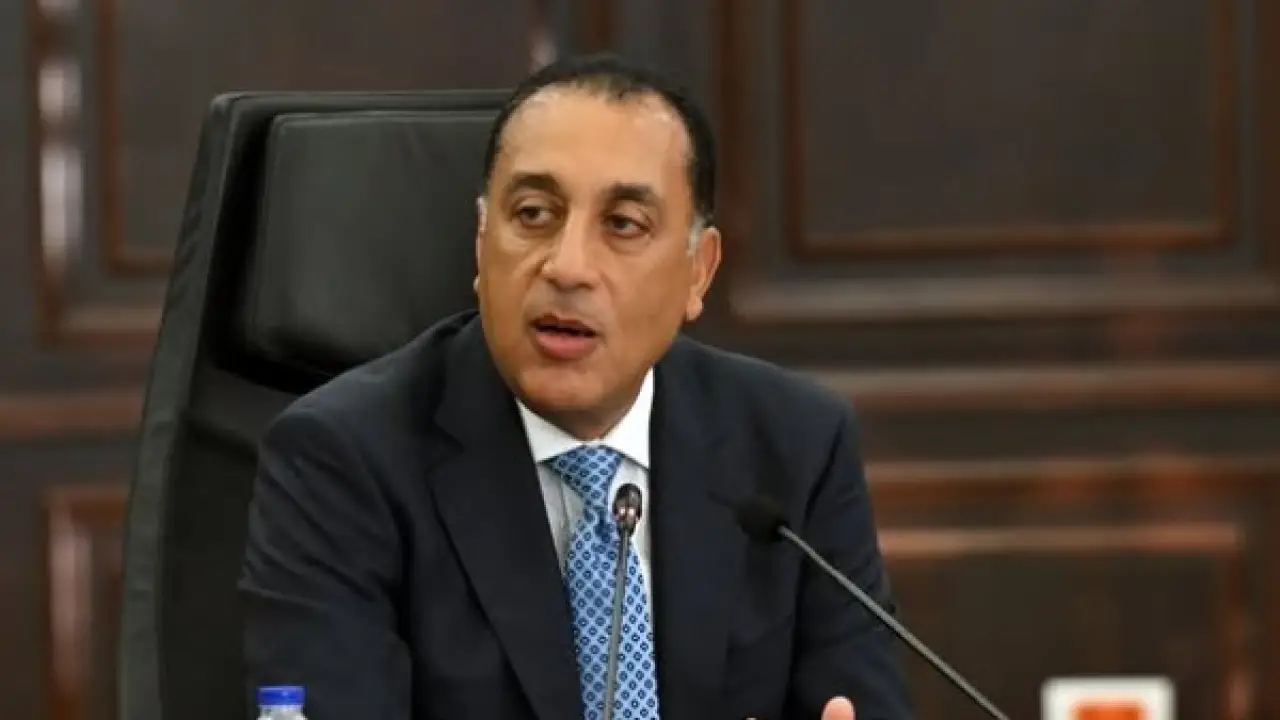 اتصال هاتفي عاجل.. رئيس الوزراء يطمئن على الحالة الصحية للبابا تواضروس الثاني