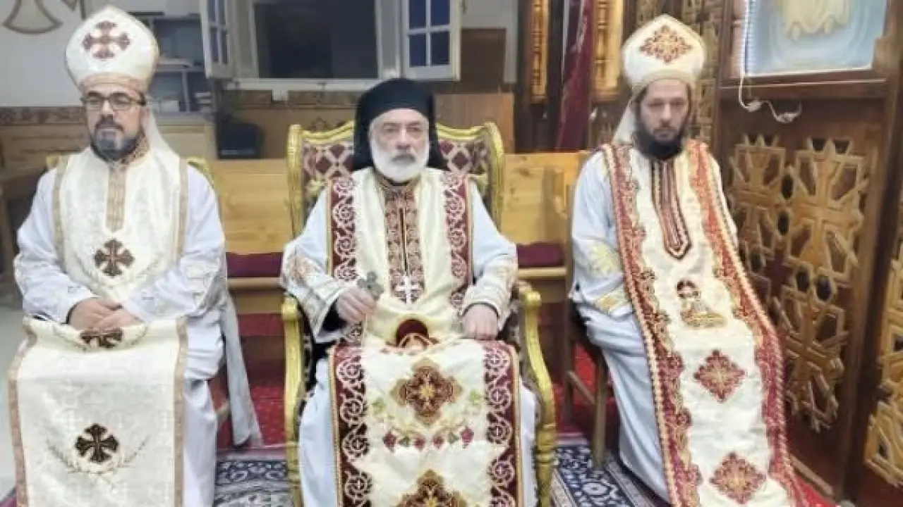 المنيا تتأهب.. الأنبا باسيليوس يترأس قداس الغطاس وسط ترقب كبير داخل كنيسة مار مرقس