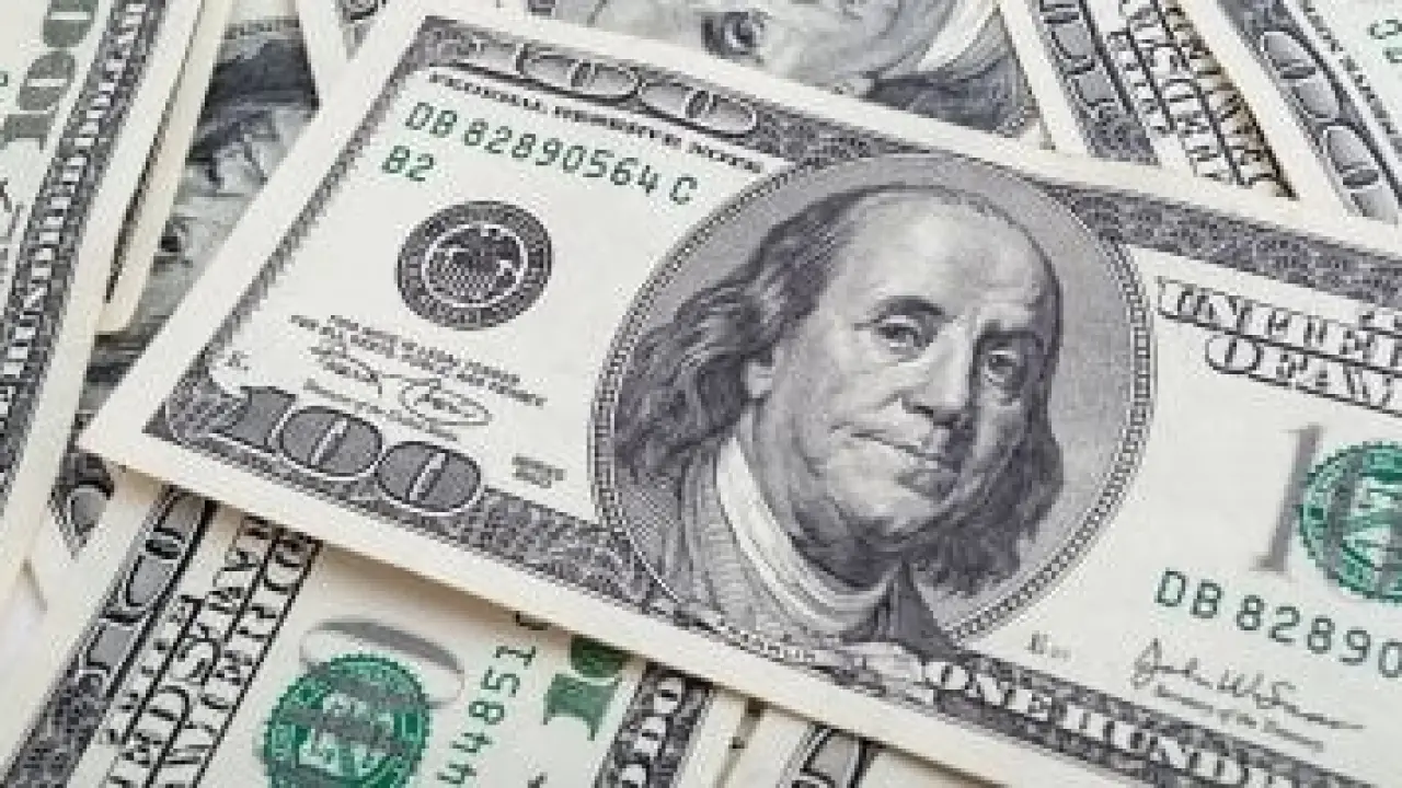 تحديثات يناير.. تحركات غير متوقعة في سعر الدولار تصدم المتابعين بالبنوك المصرية