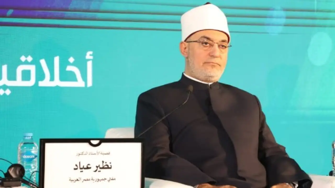 تحذير المفتي.. الانهيار الأخلاقي يهدد أصحاب المهن في عصر الذكاء الاصطناعي الجديد