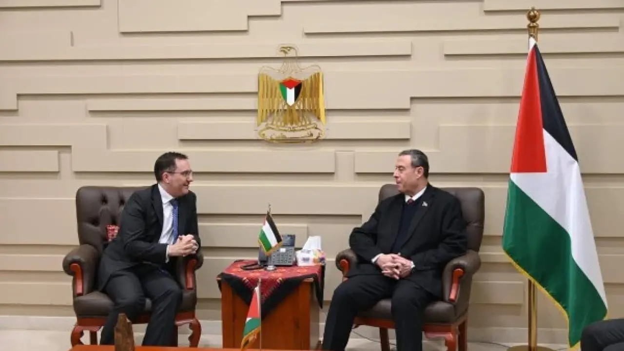 تحرك دبلوماسي عاجل.. دياب اللوح يبحث مع بريطانيا مصير الأوضاع في فلسطين بلقاء حاسم