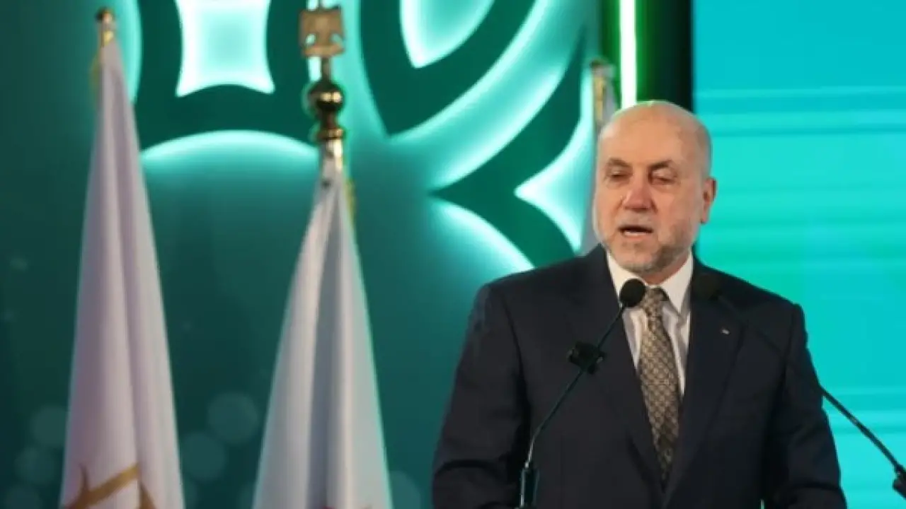 حرب ضروس.. الهباش يحذر من خطر يهدد الأقصى ويستنفر الأمة بالكامل