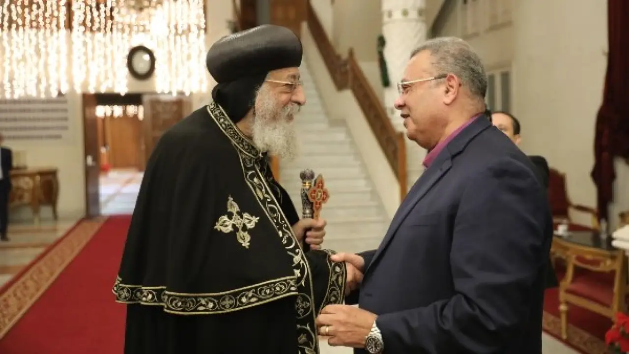 رئيس الطائفة الإنجيلية يطمئن على صحة قداسة البابا تواضروس في اتصال هاتفي