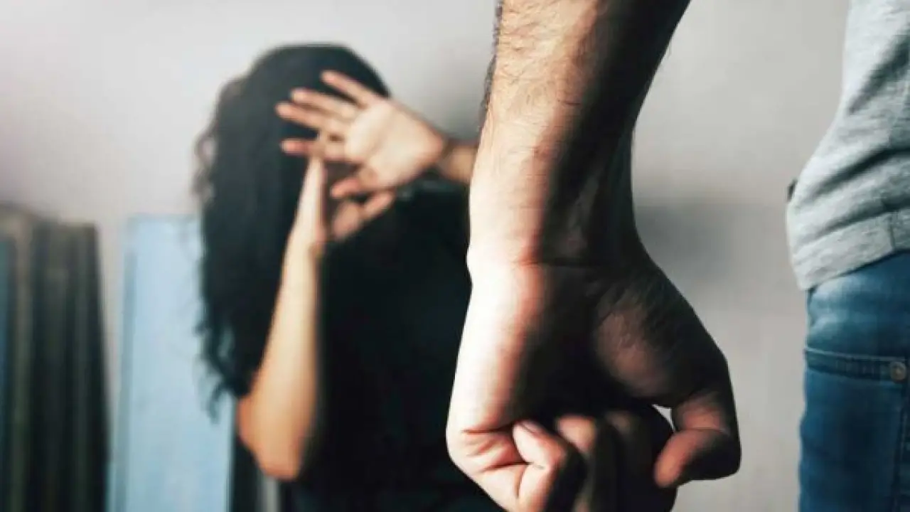 سيدة بشتيل.. صرخة مدوية تكسر صمت 17 عاماً من العنف والوجع المستتر