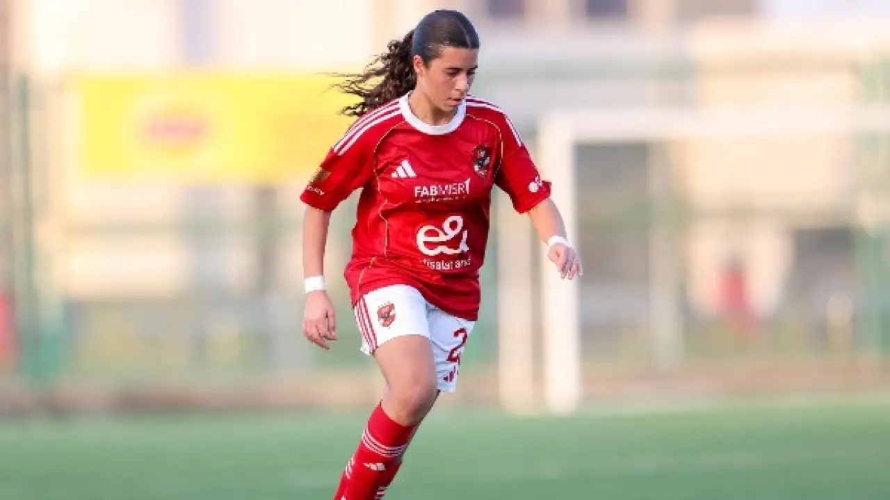 صدمة في الأهلي.. جراحة عاجلة تُبعد نجمة الفريق عن الملاعب لفترة طويلة