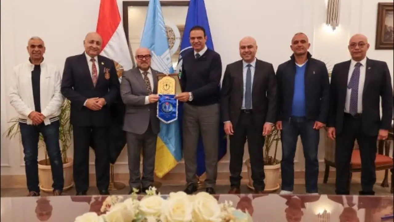 قنصل إيطاليا في سموحة.. اتفاق سري يمهد لشراكة دولية كبرى داخل النادي السكندري