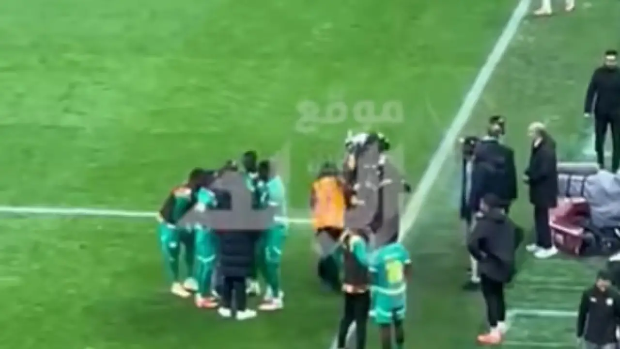نهائي أمم أفريقيا.. كواليس اتفاق لاعبي السنغال على الانسحاب أمام المغرب يزلزل القارة