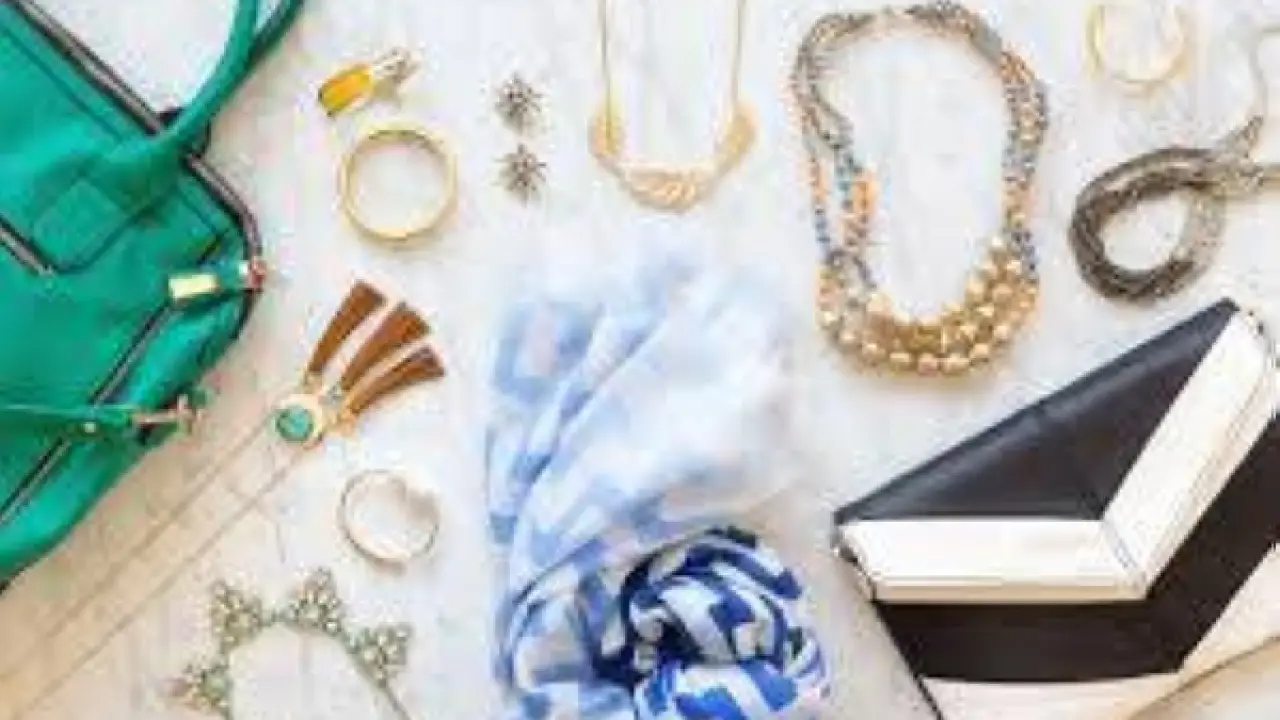 الموضة لا تقتصر على الملابس.. أهم صيحات الإكسسوارات لعام 2026