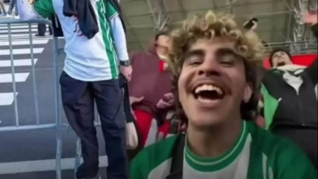 بعد "تبوله" في المدرجات.. حبس وغرامة لمشجع جزائري في واقعة ملعب مولاي الحسن