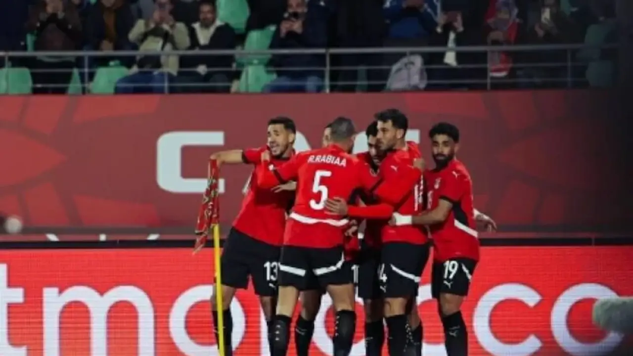 ثنائي مصري وغياب ماني ونجوم المغرب.. مفاجآت في تشكيل الأفضل بأمم أفريقيا 2025