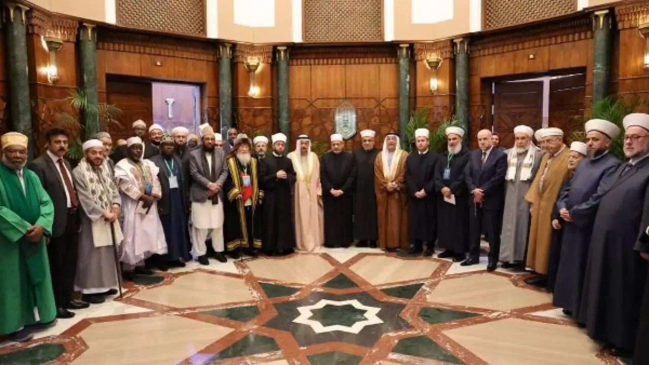 شيخ الأزهر يستقبل ضيوف مؤتمر الأعلى للشئون الإسلامية بحضور وزير الأوقاف