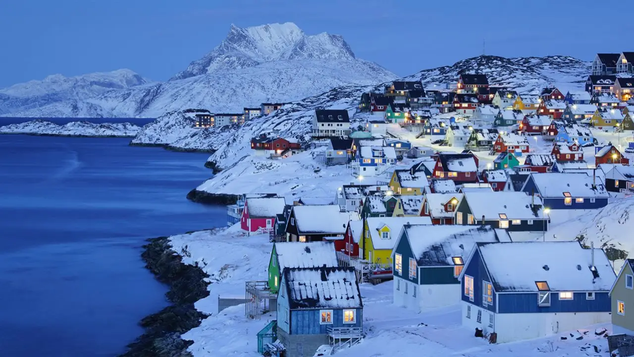 مسؤول سابق بالنتاجون: التدخل العسكري الأمريكي في جرينلاند خيال روّجت له بعض عواصم أوروبا